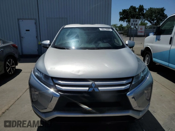 2019 Mitsubishi Eclipse Cross ES z VIN JA4AS3AA5KZ040624, wystawiony jako Copart lot #56219605 z przebiegiem 133 860 mil mil oraz Czysty tytuł • Clean title. Historia ofert i sprzedaży dostępna na DreamBid. Obrazek 5.