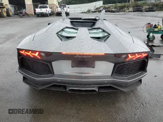 2014 Lamborghini Aventador z VIN ZHWUR1ZD6ELA03035, wystawiony jako Copart lot #66784084 z przebiegiem 23 771 mil mil oraz Szkody całkowita. Historia ofert i sprzedaży dostępna na DreamBid. Obrazek 6.