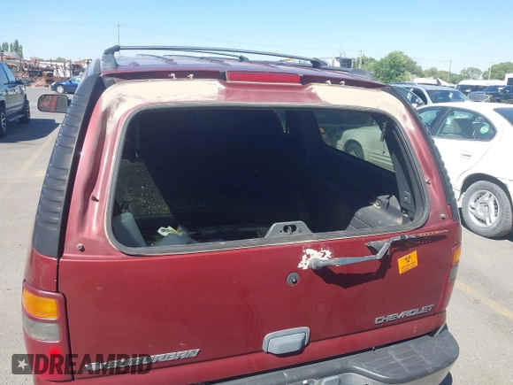 2002 Chevrolet Suburban LT with VIN 1GNFK16Z02J110518, listed as a IAAI auction lot 42672175 with Not provided miles and . Bid and sale history available at DreamBid. Image 12.