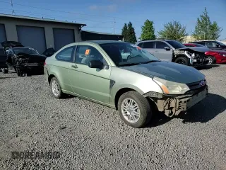 2008 Ford Focus SE z VIN 1FAHP33N08W189576, wystawiony jako Copart lot #54924705 z przebiegiem Nie podano mil oraz Szkoda całkowita • Salvage title. Historia ofert i sprzedaży dostępna na DreamBid. Obrazek 13.