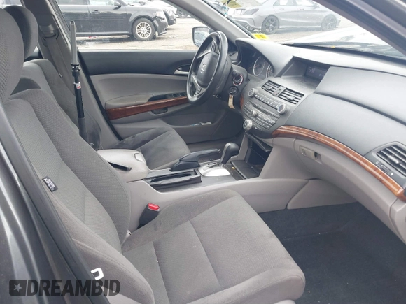 2011 Honda Accord EX с VIN 1HGCP2F75BA073517, выставлен на аукционе IAAI как лот 41875713 с пробегом 170 352 миль миль и . История ставок и продаж доступна на DreamBid. Изображение 5.
