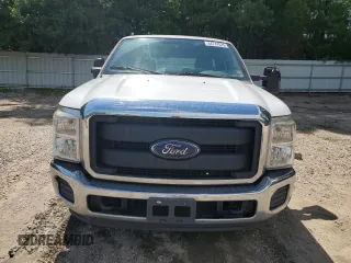 2016 Ford F-250 XLT with VIN 1FT7X2A6XGEC24219, listed as a Copart auction lot 64747035 with 294,822 mi miles and Clean title. Bid and sale history available at DreamBid. Image 5.