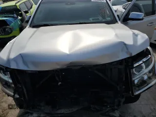 2020 Chevrolet Suburban Premier z VIN 1GNSKJKC0LR164243, wystawiony jako Copart lot #70530624 z przebiegiem Nie podano mil oraz Szkoda całkowita • Salvage title. Historia ofert i sprzedaży dostępna na DreamBid. Obrazek 11.