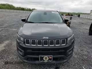 2019 Jeep Compass Sport с VIN 3C4NJDAB4KT803099, выставлен на аукционе Copart как лот 51926625 с пробегом 92 487 миль миль и Списание • Salvage title. История ставок и продаж доступна на DreamBid. Изображение 5.