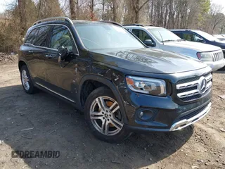 2020 Mercedes-Benz GLB 250 z VIN WDC4M4HB7LW007333, wystawiony jako IAAI lot #41790883 z przebiegiem 53 605 mil mil oraz . Historia ofert i sprzedaży dostępna na DreamBid. Obrazek 1.