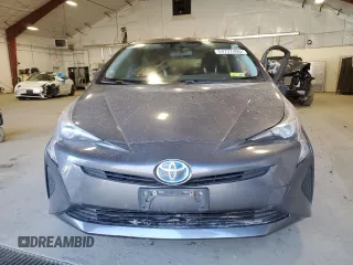 2016 Toyota Prius Four z VIN JTDKARFU2G3508628, wystawiony jako Copart lot #54727495 z przebiegiem Nie podano mil oraz Szkoda całkowita • Salvage title. Historia ofert i sprzedaży dostępna na DreamBid. Obrazek 5.