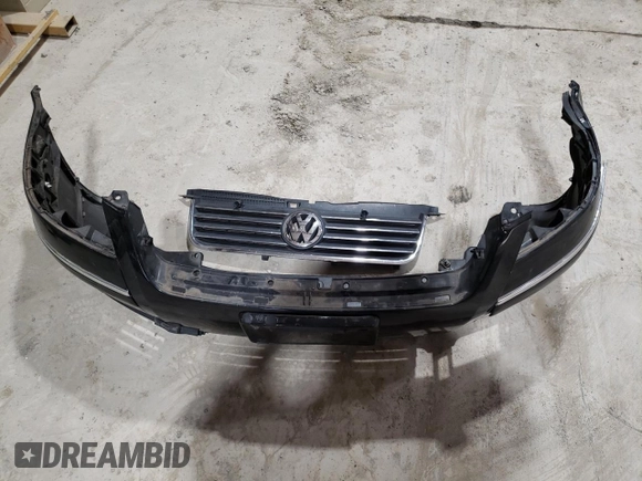 2005 Volkswagen Passat GLS with VIN WVWAD63B05E081309, listed as a Copart auction lot 43903625 with 151,076 mi miles and Salvage title. Bid and sale history available at DreamBid. Image 14.