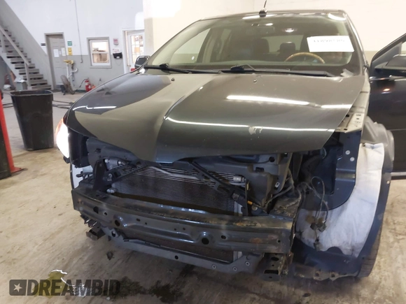 2013 Lincoln MKX with VIN 2LMDJ8JK2DBL18834, listed as a IAAI auction lot 41898580 with 147,543 mi miles and . Bid and sale history available at DreamBid. Image 6.