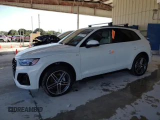 2023 Audi Q5 S line Premium Plus with VIN WA1E2AFY8P2128031, listed as a Copart auction lot 82355774 with 23,909 mi miles and Clean title. Bid and sale history available at DreamBid. Image 1.