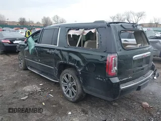 2016 GMC Yukon XL Denali with VIN 1GKS2HKJ8GR406450, listed as a IAAI auction lot 41661050 with 125,830 mi miles. Bid and sale history available at carsss.com. Image 3.