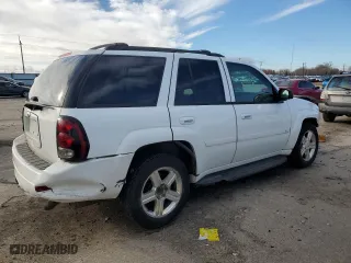 2008 Chevrolet TrailBlazer Fleet w/2FL with VIN 1GNDT13S682153842, listed as a Copart auction lot 87171654 with 175,986 mi miles and Salvage Title. Bid and sale history available at carsss.com. Image 3.
