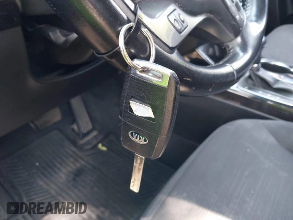 2015 Kia Sorento LX с VIN 5XYKTDA64FG568023, выставлен на аукционе IAAI как лот 42669922 с пробегом 112 156 миль миль и . История ставок и продаж доступна на DreamBid. Изображение 11.