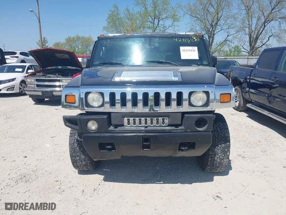 2005 Hummer H2 SUV with VIN 5GRGN23U25H128791, listed as a IAAI auction lot 42115436 with 286,818 mi miles. Bid and sale history available at carsss.com. Image 12.