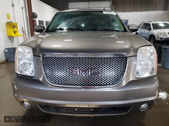 2007 GMC Yukon SLT with VIN 1GKFK13087J327213, listed as a Copart auction lot 76300784 with 205,188 mi miles and Clean Title. Bid and sale history available at DreamBid. Image 5.