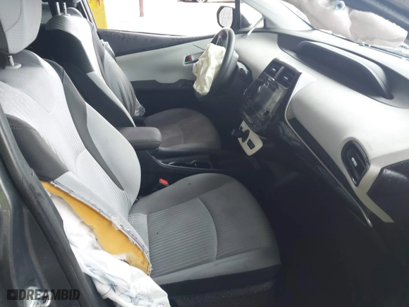 2016 Toyota Prius Two with VIN JTDKBRFU8G3008146, listed as a IAAI auction lot 41920005 with 116,613 mi miles. Bid and sale history available at carsss.com. Image 5.