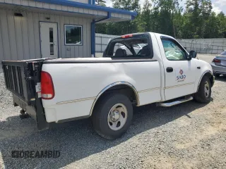 2002 Ford F-150 XL with VIN 1FTRF17282NB09380, listed as a Copart auction lot 62017964 with 0 mi miles and Salvage Title. Bid and sale history available at carsss.com. Image 3.