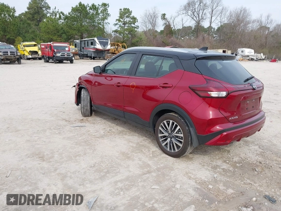 2024 Nissan Kicks SV with VIN 3N1CP5CV5RL574092, listed as a IAAI auction lot 41792156 with 9,956 mi miles. Bid and sale history available at carsss.com. Image 3.