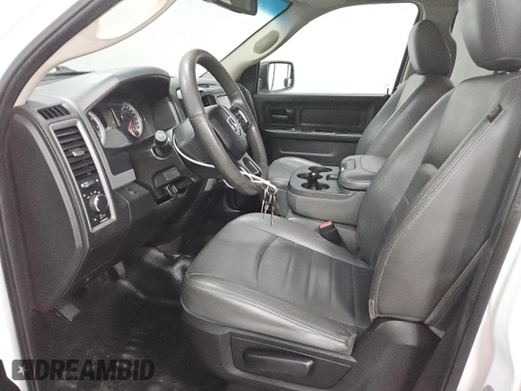 2019 Ram 1500 Tradesman z VIN 1C6RR7FG5KS672483, wystawiony jako Copart lot #60942425 z przebiegiem 143 359 mil mil oraz Czysty tytuł • Clean title. Historia ofert i sprzedaży dostępna na DreamBid. Obrazek 7.