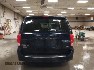 2011 Dodge Grand Caravan Mainstreet z VIN 2D4RN3DG2BR627795, wystawiony jako IAAI lot #42060059 z przebiegiem 91 442 mil mil oraz . Historia ofert i sprzedaży dostępna na DreamBid. Obrazek 16.