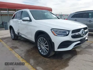 2022 Mercedes-Benz GLC with VIN W1N0G8EB6NG078133, listed as a IAAI auction lot 41448660 with 31,695 mi miles. Bid and sale history available at carsss.com. Image 1.