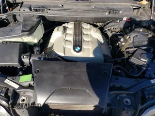 2005 BMW X5 4.8is with VIN 5UXFA93515LE83489, listed as a Copart auction lot 87840265 with 131,786 mi miles and Salvage Title. Bid and sale history available at carsss.com. Image 13.