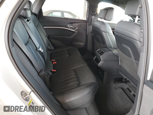 2022 Audi e-tron Chronos with VIN WA1VABGE8NB024505, listed as a Copart auction lot 47444995 with 45,476 mi miles and Salvage title. Bid and sale history available at DreamBid. Image 10.