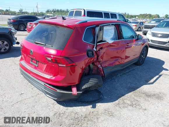2024 Volkswagen Tiguan SE with VIN 3VVNB7AX5RM061571, listed as a IAAI auction lot 41837016 with 4,969 mi miles and . Bid and sale history available at DreamBid. Image 4.