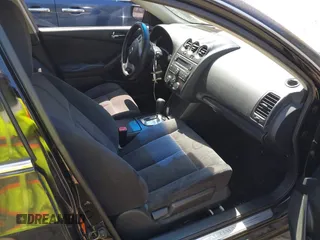 2009 Nissan Altima SL with VIN 1N4AL21E89N453970, listed as a IAAI auction lot 41923995 with 319,746 mi miles and . Bid and sale history available at DreamBid. Image 5.