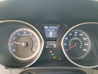 2013 Hyundai Elantra GT with VIN KMHD35LE0DU133557, listed as a Copart auction lot 82299033 with 82,138 mi miles and Salvage Title. Bid and sale history available at carsss.com. Image 9.
