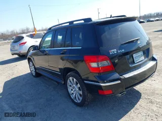 2010 Mercedes-Benz GLK-Class GLK 350 with VIN WDCGG8HB8AF374170, listed as a IAAI auction lot 41714131 with 1 mi miles. Bid and sale history available at carsss.com. Image 3.