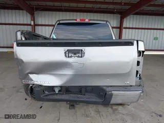 2007 Chevrolet Silverado 1500 LT w/1LT with VIN 3GCEC13027G511536, listed as a IAAI auction lot 41637646 with 204,905 mi miles. Bid and sale history available at carsss.com. Image 17.