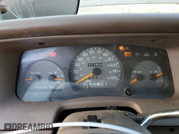 1997 Mercury Grand Marquis LS with VIN 2MELM75W3VX692074, listed as a Copart auction lot 52542335 with 211,850 mi miles and Salvage Title. Bid and sale history available at DreamBid. Image 9.