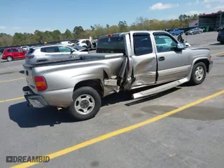2000 Chevrolet Silverado 1500 LS with VIN 2GCEC19T6Y1278353, listed as a IAAI auction lot 41874380 with 266,831 mi miles. Bid and sale history available at carsss.com. Image 4.