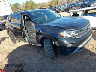 2023 Volkswagen Atlas SE with VIN 1V2JR2CA1PC532665, listed as a IAAI auction lot 41698530 with 40,862 mi miles and . Bid and sale history available at DreamBid. Image 1.