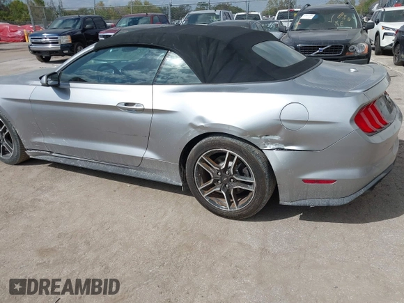 2020 Ford Mustang EcoBoost with VIN 1FATP8UH1L5137310, listed as a IAAI auction lot 41672021 with 90,246 mi miles. Bid and sale history available at carsss.com. Image 6.