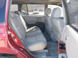 2007 Toyota Highlander w/3rd Row with VIN JTEEP21A170228132, listed as a IAAI auction lot 41900827 with 257,410 mi miles. Bid and sale history available at carsss.com. Image 8.