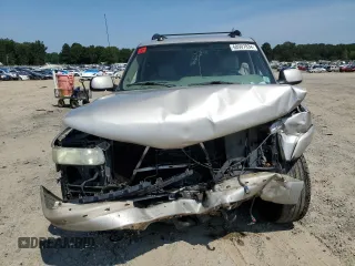 2004 Chevrolet Suburban Z71 with VIN 3GNFK16Z74G305505, listed as a Copart auction lot 68907834 with 0 mi miles and Salvage Title. Bid and sale history available at carsss.com. Image 5.