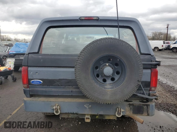 1993 Ford Bronco Custom with VIN 1FMEU15H0PLB25986, listed as a Copart auction lot 47622775 with 196,277 mi miles and Clean title. Bid and sale history available at DreamBid. Image 6.