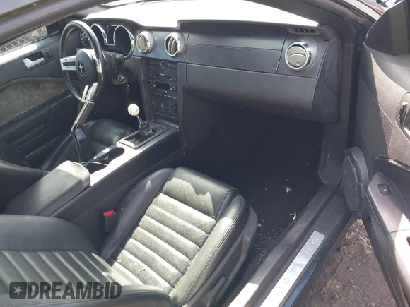 2007 Ford Mustang GT Deluxe с VIN 1ZVFT82H075309397, выставлен на аукционе IAAI как лот 42197424 с пробегом 279 403 миль миль и . История ставок и продаж доступна на DreamBid. Изображение 5.