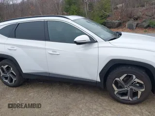 2024 Hyundai Tucson SEL with VIN 5NMJFCDE2RH381695, listed as a IAAI auction lot 41922781 with 6,294 mi miles and . Bid and sale history available at carsss.com. Image 13.