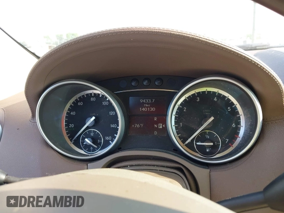 2011 Mercedes-Benz GL-Class GL 450 with VIN 4JGBF7BE1BA709277, listed as a IAAI auction lot 42163011 with 140,130 mi miles. Bid and sale history available at carsss.com. Image 7.