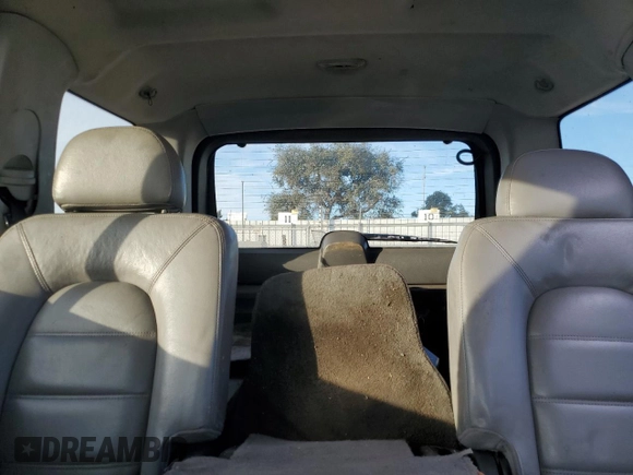 2004 Ford Explorer XLT z VIN 1FMZU63E24ZB25620, wystawiony jako Copart lot #86866134 z przebiegiem 243 266 mil mil oraz Szkoda całkowita • Salvage title. Historia ofert i sprzedaży dostępna na DreamBid. Obrazek 10.