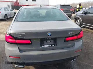 2021 BMW 5 Series 530i xDrive with VIN WBA13BJ01MWW91111, listed as a IAAI auction lot 41808154 with 39,705 mi miles and . Bid and sale history available at carsss.com. Image 16.