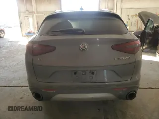 2018 Alfa Romeo Stelvio Ti z VIN ZASFAKBNXJ7B80163, wystawiony jako Copart lot #41805085 z przebiegiem Nie podano mil oraz Szkody całkowita. Historia ofert i sprzedaży dostępna na DreamBid. Obrazek 6.