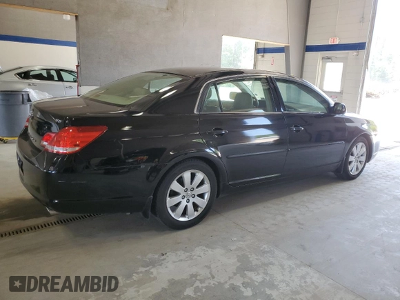 2006 Toyota Avalon XL with VIN 4T1BK36B36U119607, listed as a Copart auction lot 62287305 with 167,000 mi miles and Clean title. Bid and sale history available at DreamBid. Image 3.