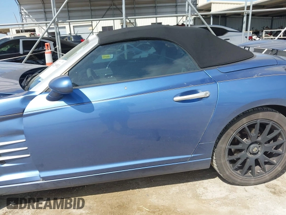 2008 Chrysler Crossfire Limited z VIN 1C3LN65L68X075247, wystawiony jako IAAI lot #42269911 z przebiegiem 107 025 mil mil oraz . Historia ofert i sprzedaży dostępna na DreamBid. Obrazek 14.