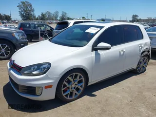 2014 Volkswagen GTI Wolfsburg Edition с VIN WVWGD7AJ4EW000302, выставлен на аукционе IAAI как лот 42235813 с пробегом 178 825 миль миль и . История ставок и продаж доступна на DreamBid. Изображение 2.