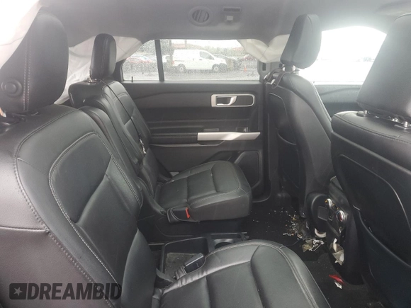 2020 Ford Explorer XLT z VIN 1FMSK8DH8LGC55651, wystawiony jako Copart lot #55479575 z przebiegiem 93 939 mil mil oraz Szkoda całkowita • Salvage title. Historia ofert i sprzedaży dostępna na DreamBid. Obrazek 11.