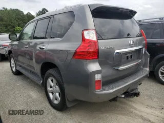 2010 Lexus GX 460 z VIN JTJBM7FX0A5008711, wystawiony jako Copart lot #57426895 z przebiegiem 284 848 mil mil oraz Czysty tytuł • Clean title. Historia ofert i sprzedaży dostępna na DreamBid. Obrazek 2.