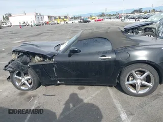 2008 Saturn Sky with VIN 1G8MC35B58Y116032, listed as a IAAI auction lot 40984700 with 1 mi miles. Bid and sale history available at carsss.com. Image 14.